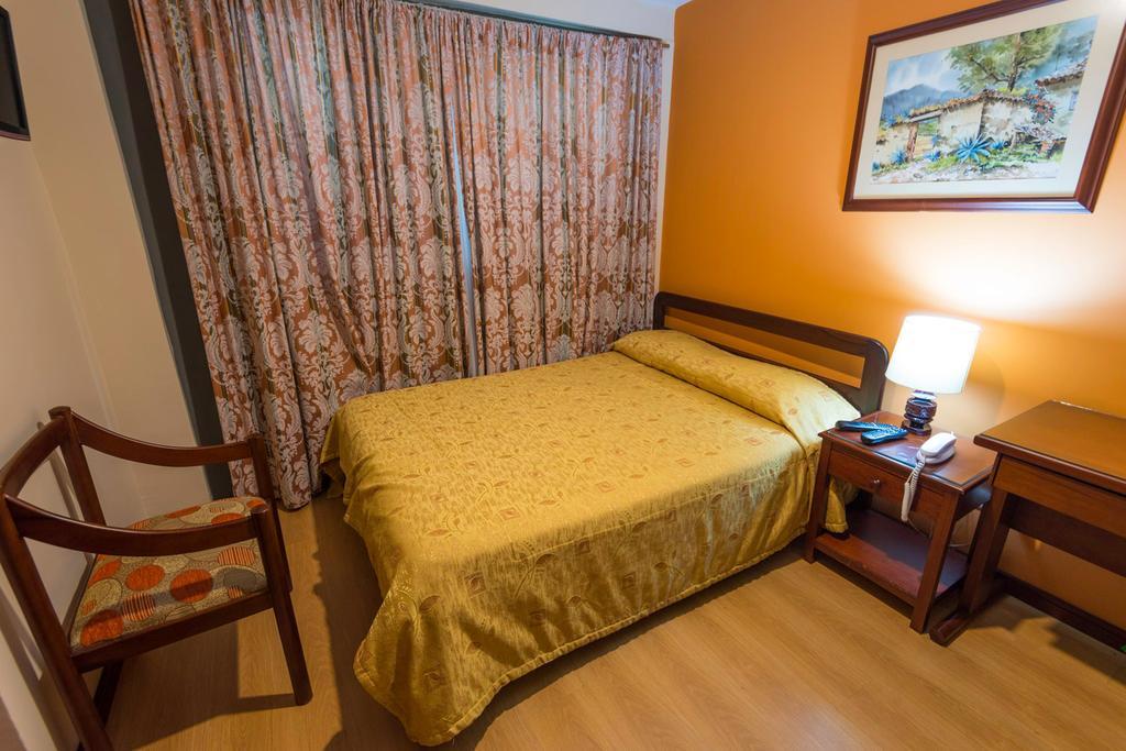 Hotel Frances La Maison Pasto Bagian luar foto