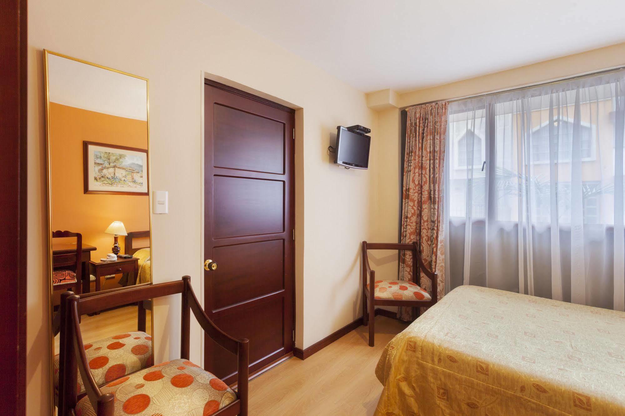 Hotel Frances La Maison Pasto Bagian luar foto